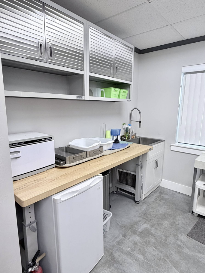 Prime 800 SF Office/Retail Space | I-95 Access | $21/SF Base Rent property image